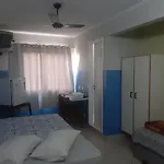 Central Plaza Flat