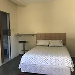 Zen Garden Hostel Mirandopolis