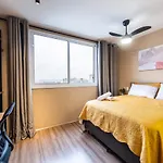 120 Lindo Studio Com Piscina - Bras