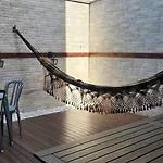 House For 12 People Near Aeroport