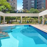Hotel Com Piscina E Academia Na Gomes De Carvalho