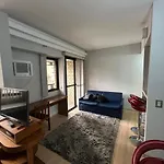 Qi Intelligence Flat