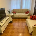 Casa Bem Localizada E Espacosa No Butanta
