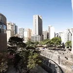 Predio Central Com Apartamentos Reformados