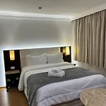 Suites Internacional Plaza Jardins