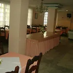 Reinales Plaza Hotel