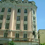 Reinales Plaza Hotel