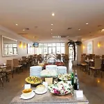 Hotel Alameda Santos H1208