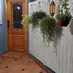 Charmosa Casa De Vila Proxima Ao Metro