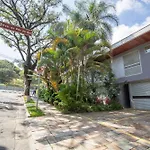 Apartamento Com Quintal Em Alto De Pinheiros