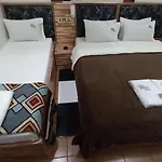 Hotel Lado Leste