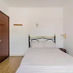 Neohouse Moema - Quartos Para Alugar