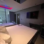 Motel Desiree