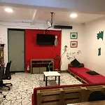 Hostel Calabria Na Vila Madalena Junto A Alegria Da Vila