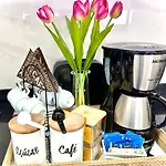 Apartamento Decorado Com Sacada No Polo Cultural E Eventos Da Cidade De Sao Paulo