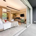 Arvo Reboucas By Easyrent