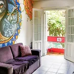 Oh! Madalena Hostel