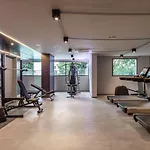 Studios Sofisticados Com Ar, Cozinha, Piscina, Coworking E Metro A 5 Min