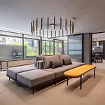 Studios Sofisticados Com Ar, Cozinha, Piscina, Coworking E Metro A 5 Min