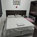 Center Plaza Hotel