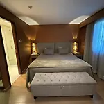 Flat 246 - Avenida Ibirapuera, Moema - Sao Paulo