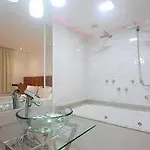 Delirius Motel (Adults Only)