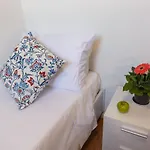 Apartamento Com Quintal Em Alto De Pinheiros
