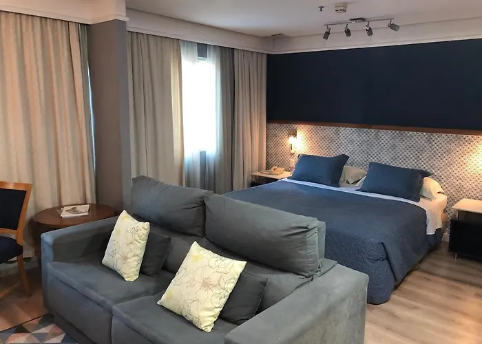 Charmoso flat na Vila Olímpia entre os shoppings JK e Vila Olímpia