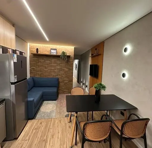 Hospedagem Ao Lado Do Aeroporto,Campo Belo