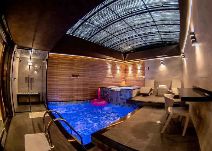 Opium Motel (Adults Only)