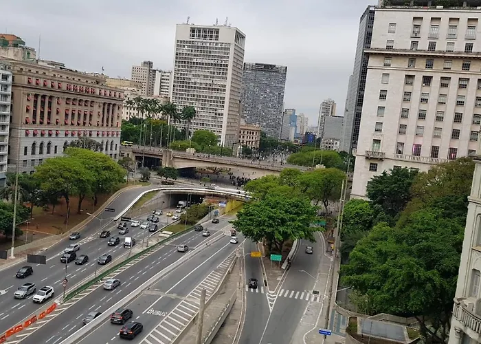 Apartamento Com 2 Dormitorios No Centro Historico De Sao Paulo