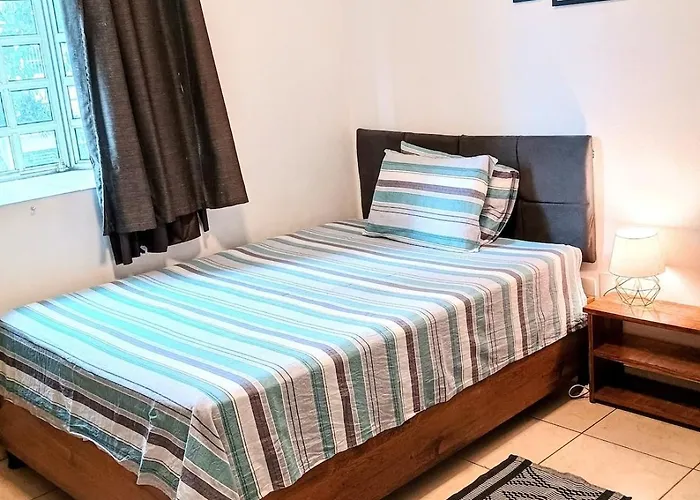 Suite Com Banheiro Super Espacosa