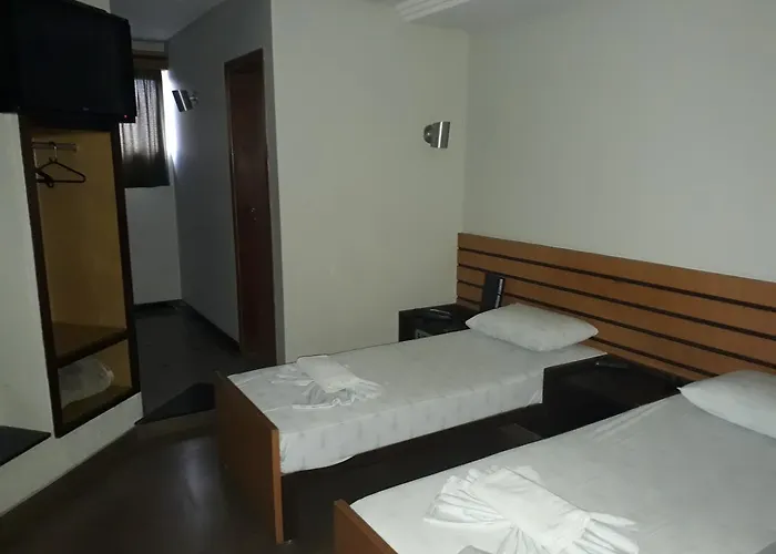 Platinum Hotel