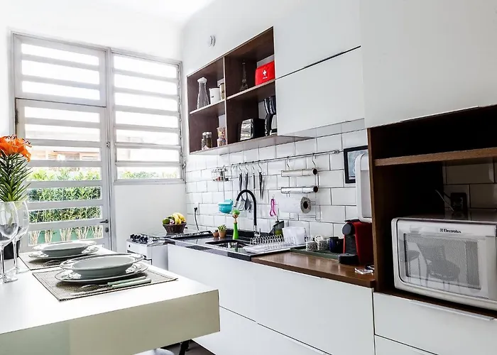 Apartamento Com Quintal Em Alto De Pinheiros