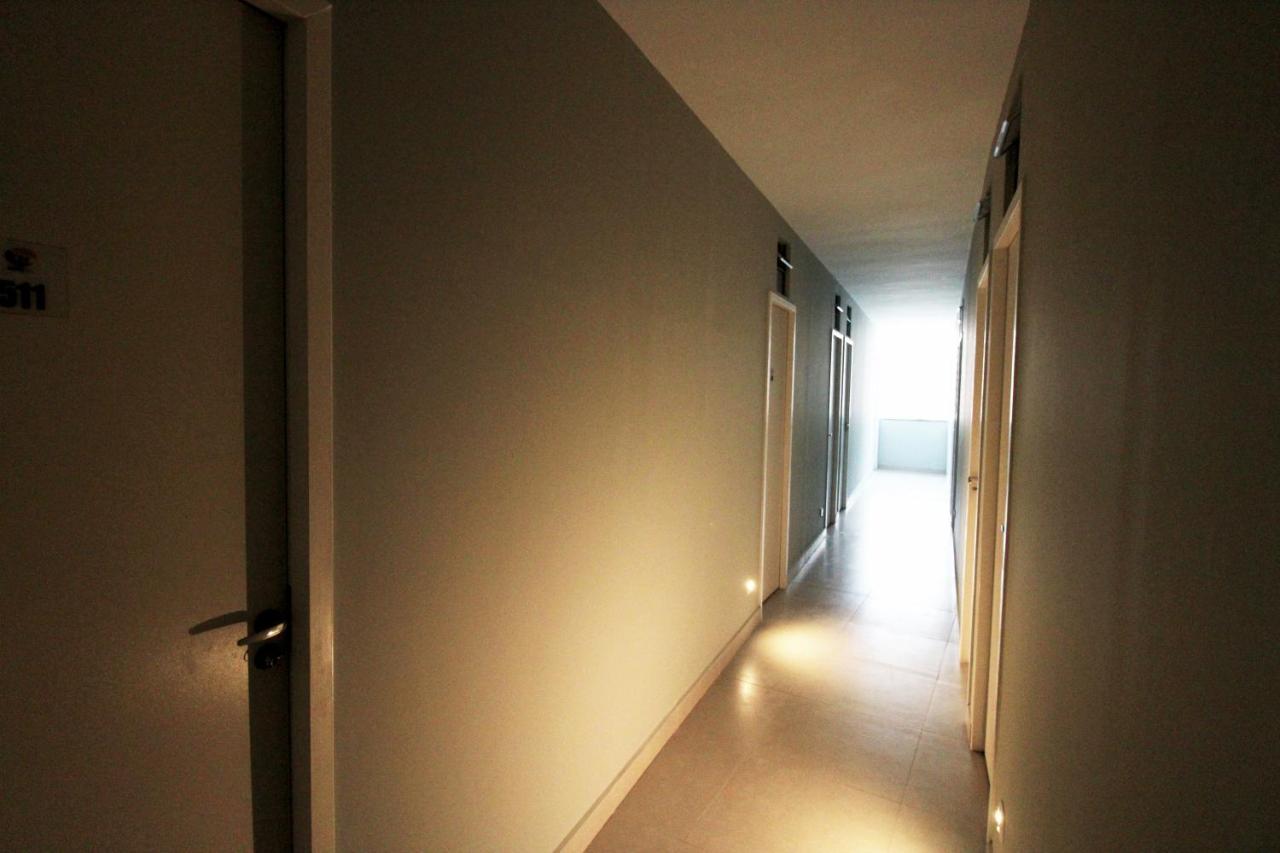 Reis Capsule hotel