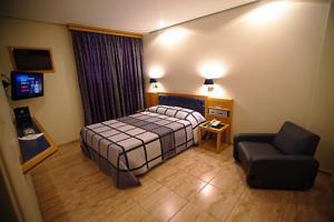 Columbia 3*