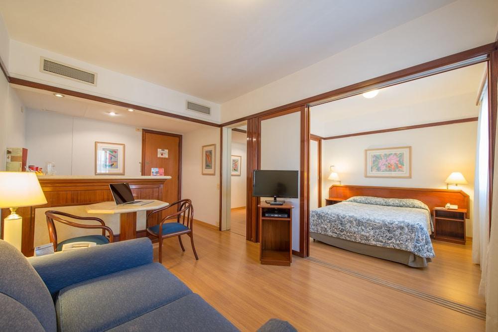 Ninety Hotel 4*