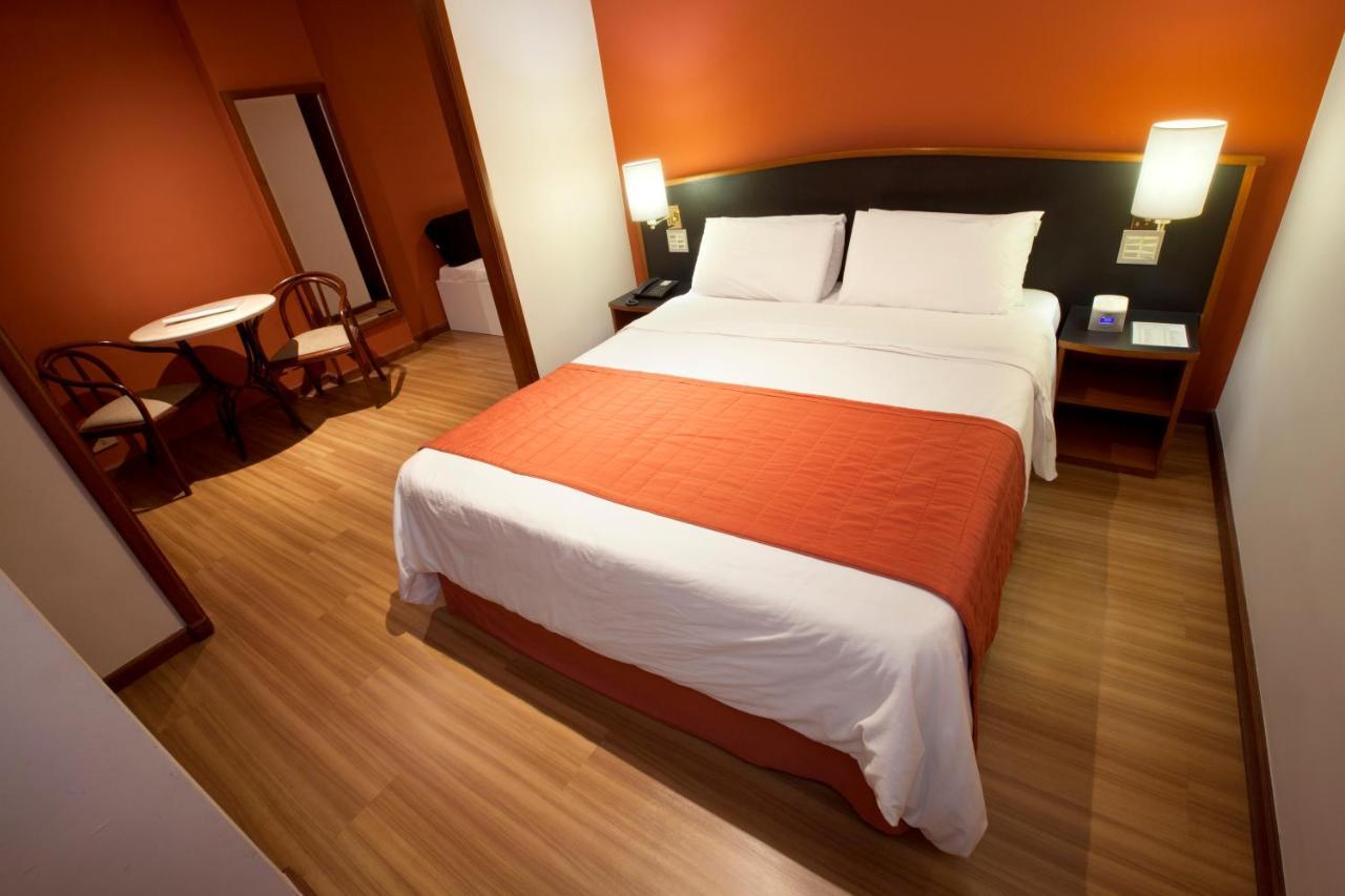 Moncloa 3*