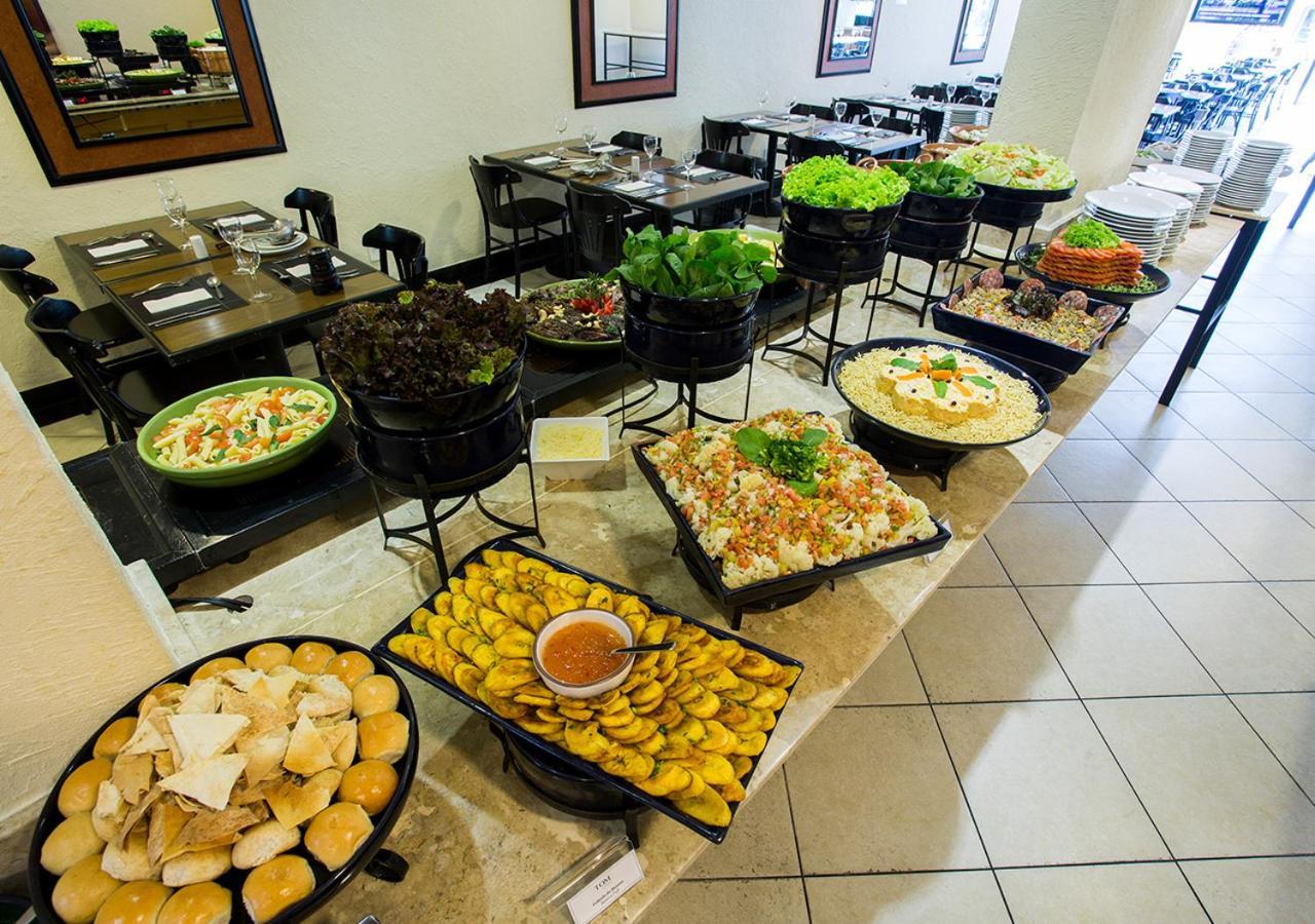 Estanplaza Nacoes Unidas Hotel 4*