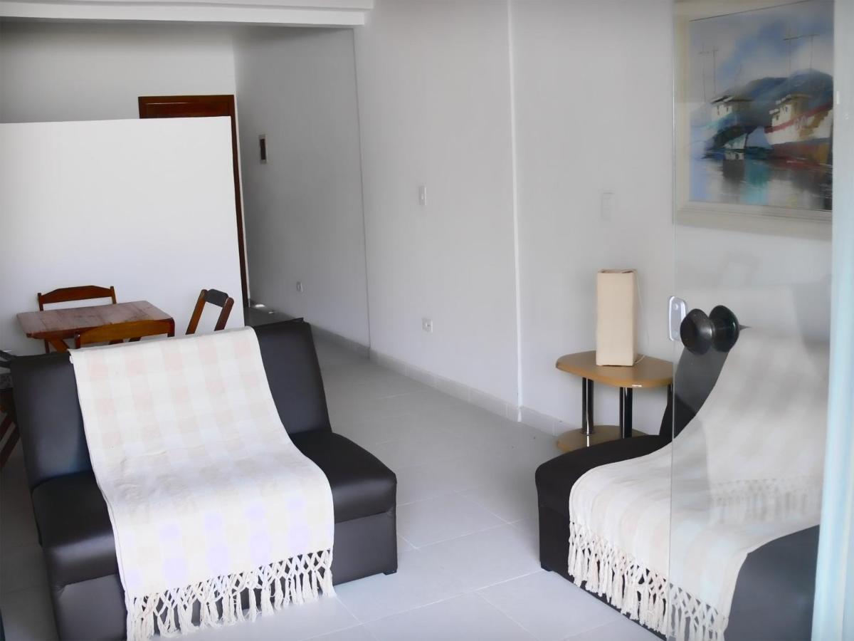 Boulevard Avenida - 13 Aptos Condominio Pe Na Areia