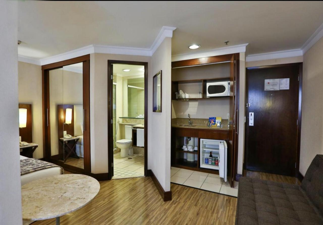 Hotel Flat Na Paulista No Do Transamerica 'de Particular' 4*
