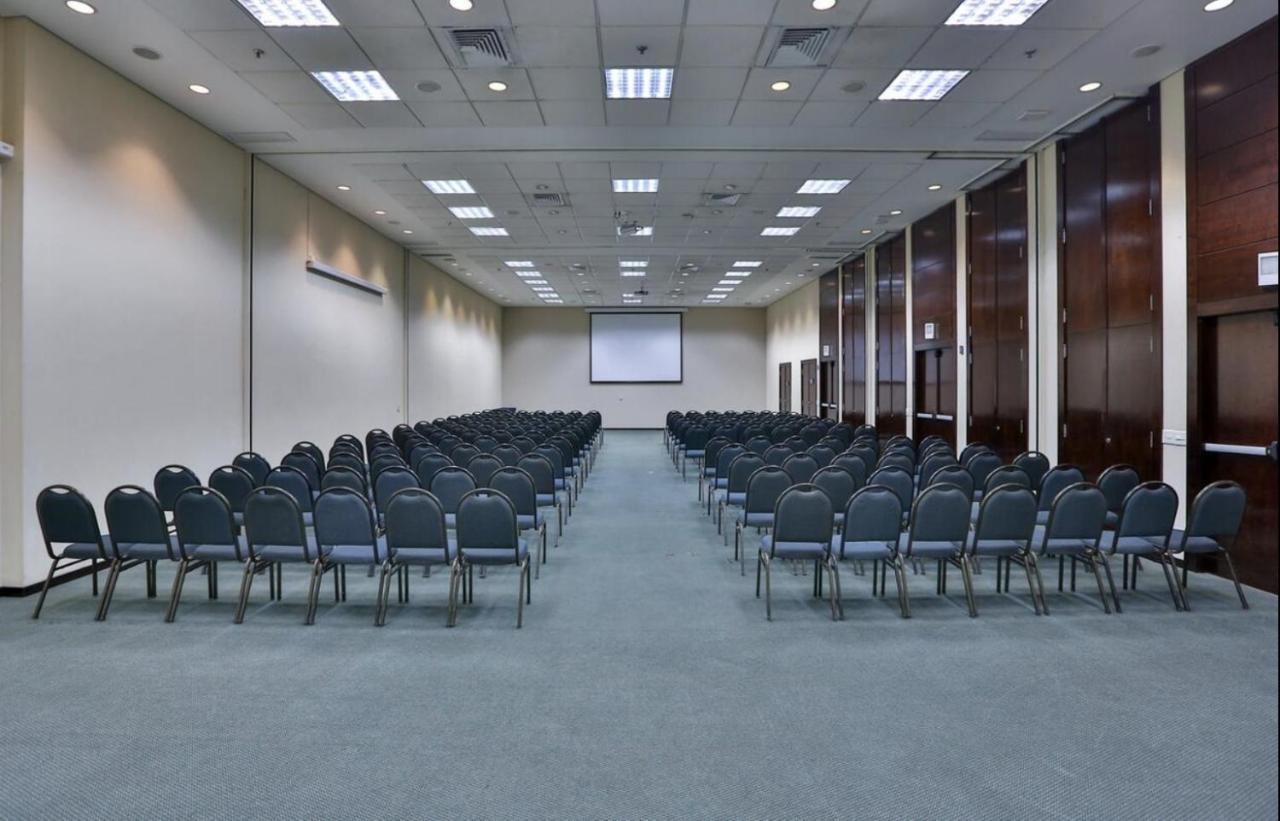 Flat Na Paulista No Do Transamerica 'de Particular' Hotel