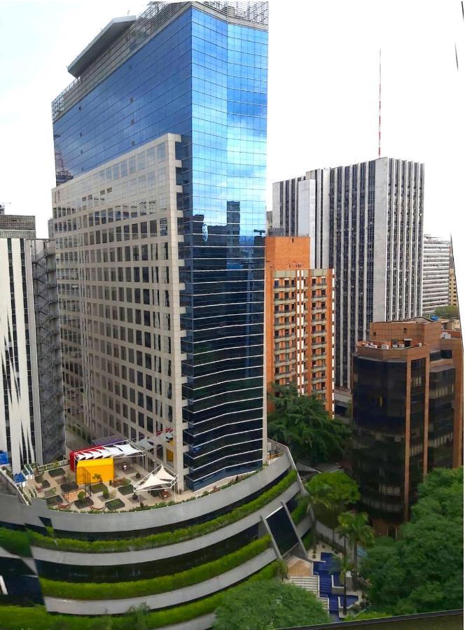 Flat Na Paulista No Do Transamerica 'de Particular' 4*