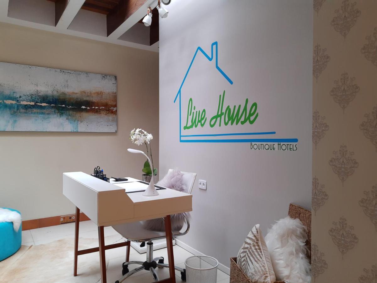 Live House Boutique Guest house