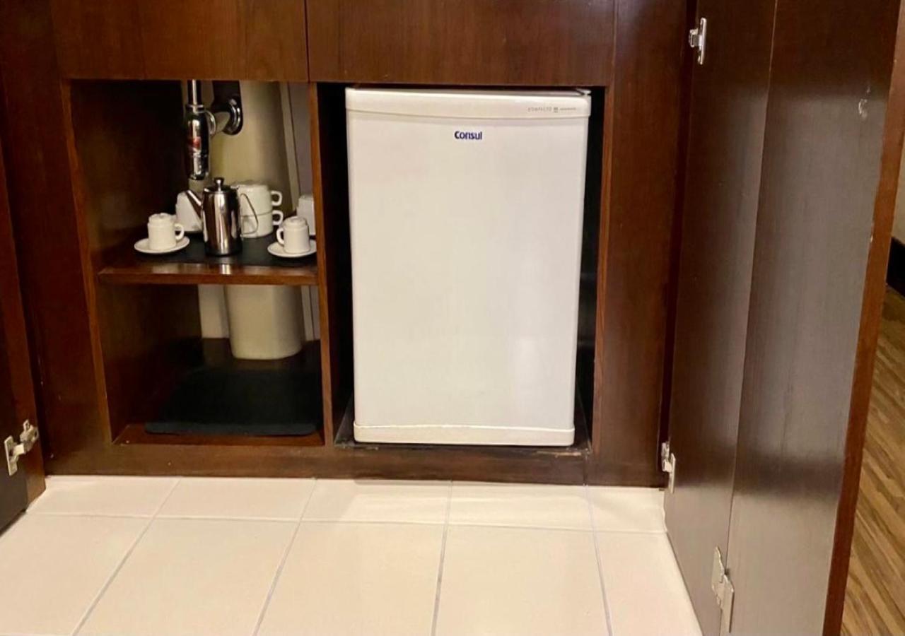 Hotel Flat Na Paulista No Do Transamerica 'de Particular' 4*