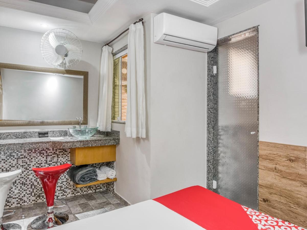 Oyo Estrela Dalva, Otel