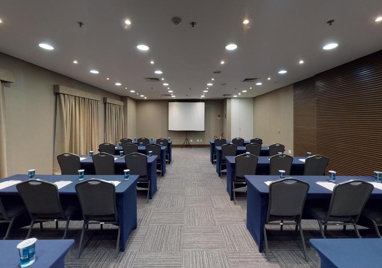 Estanplaza Berrini Hotel 4*