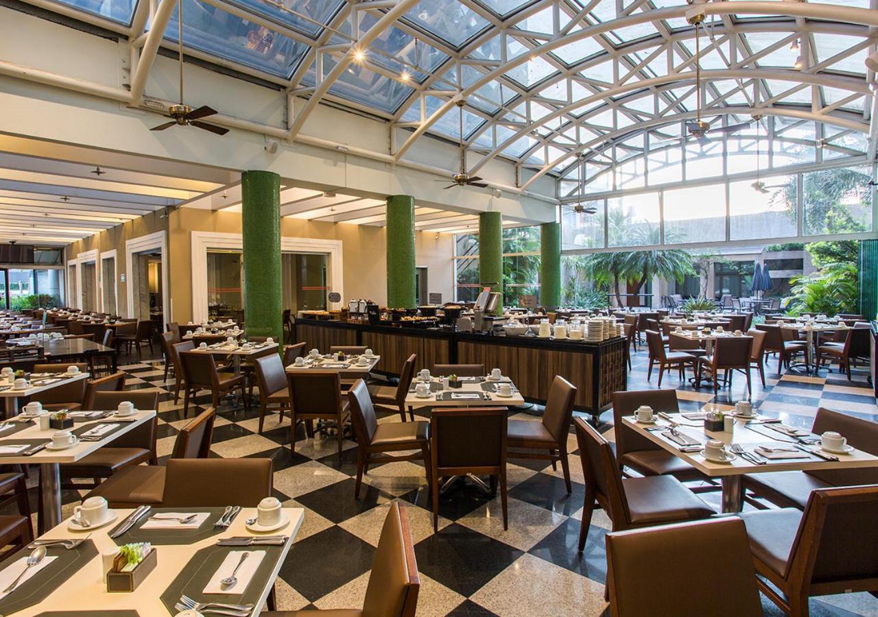 Khách sạn Estanplaza International