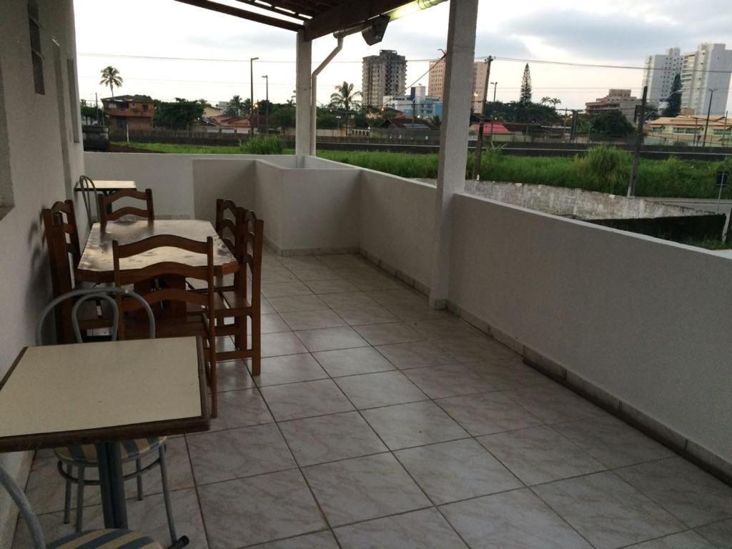 Otima Casa Com Piscina Em Praia Grande Sao Paulo