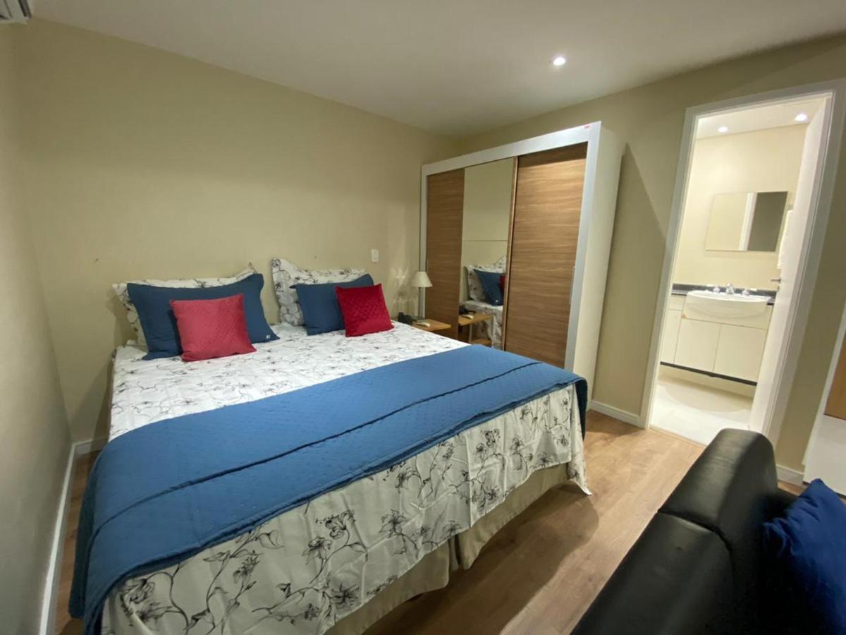 Flat Biena Sena Madureira Mariana Com Cozinha Garagem Gratis 505 3*
